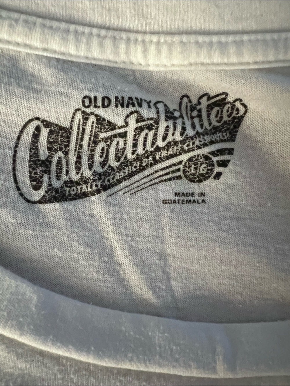 Old Navy White Marilyn Monroe Graphic Tee with Pink Accents - Picture 3 of 3